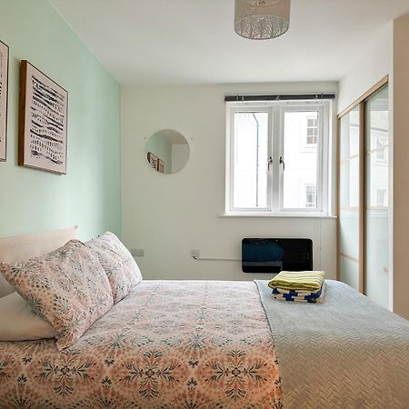Luxury 2 Bedroom City Centre Apartment - Secure Parking - Amazing Location! كانتربيري المظهر الخارجي الصورة