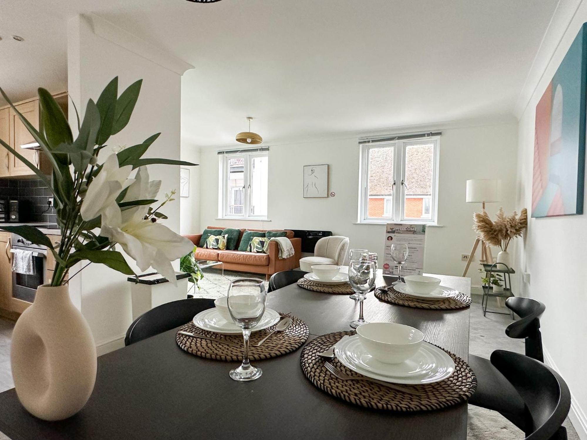 Luxury 2 Bedroom City Centre Apartment - Secure Parking - Amazing Location! كانتربيري المظهر الخارجي الصورة