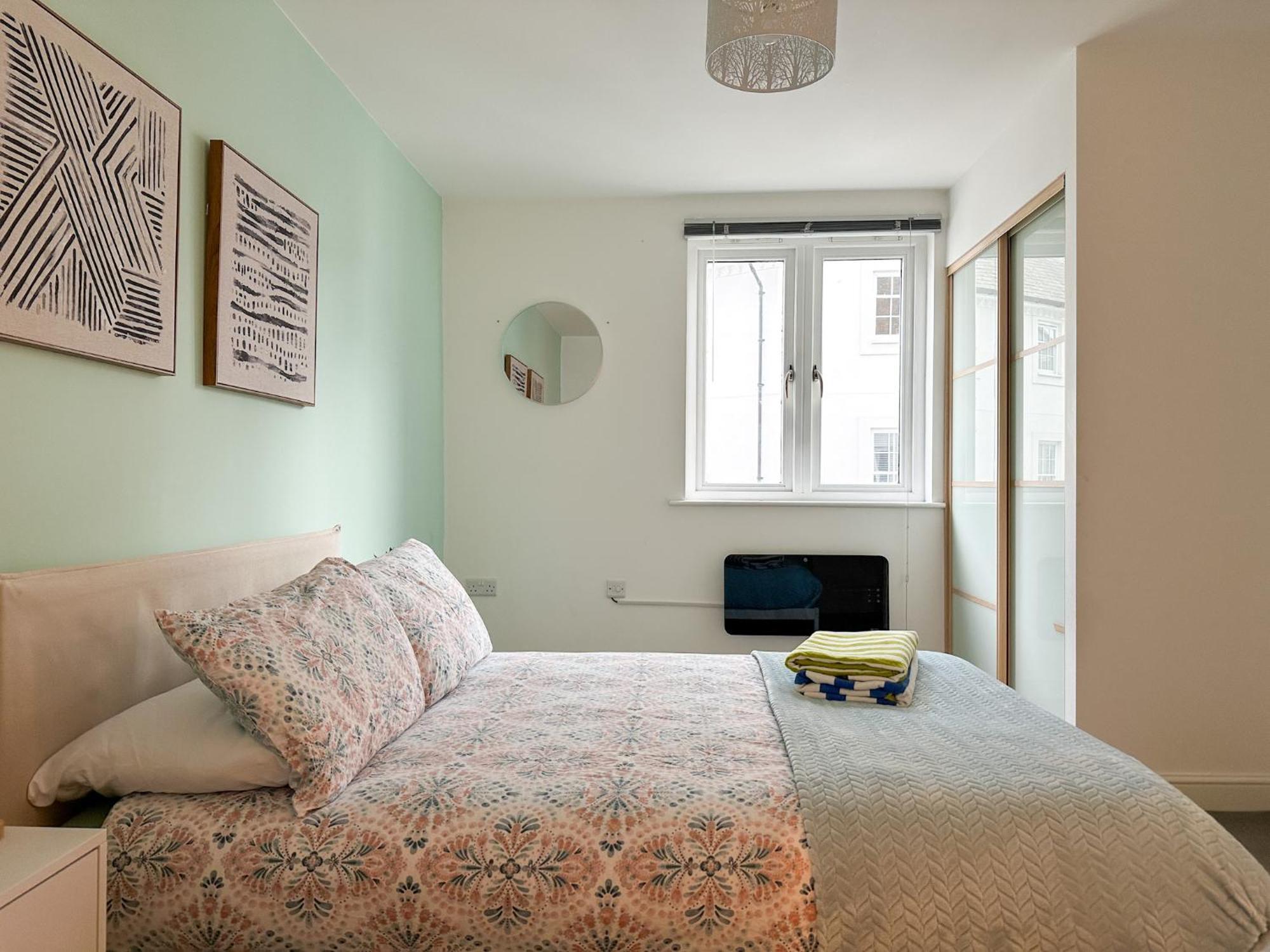 Luxury 2 Bedroom City Centre Apartment - Secure Parking - Amazing Location! كانتربيري المظهر الخارجي الصورة
